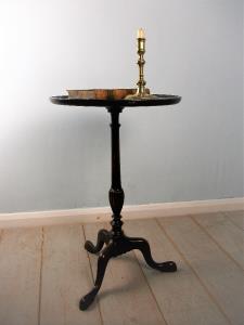 Small Mahogany Dish Top Tripod Wine Table